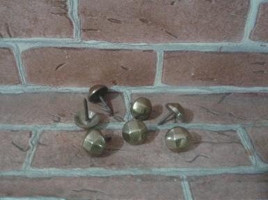 Brass nail code AA.80PT size 16 mm.