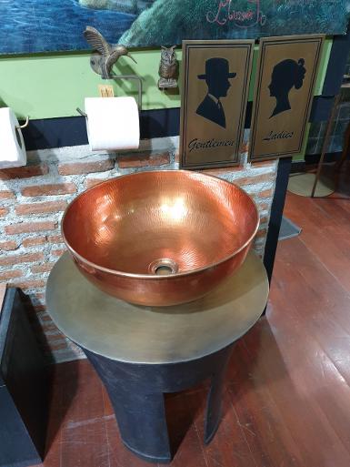 Copper sink code CPS001M size 400 mm. High 170 mm.