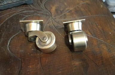 Brass Wheel Item Code Y.016MPA size wheel 33 mm. high 55 mm. plate 4 x 4 cm.